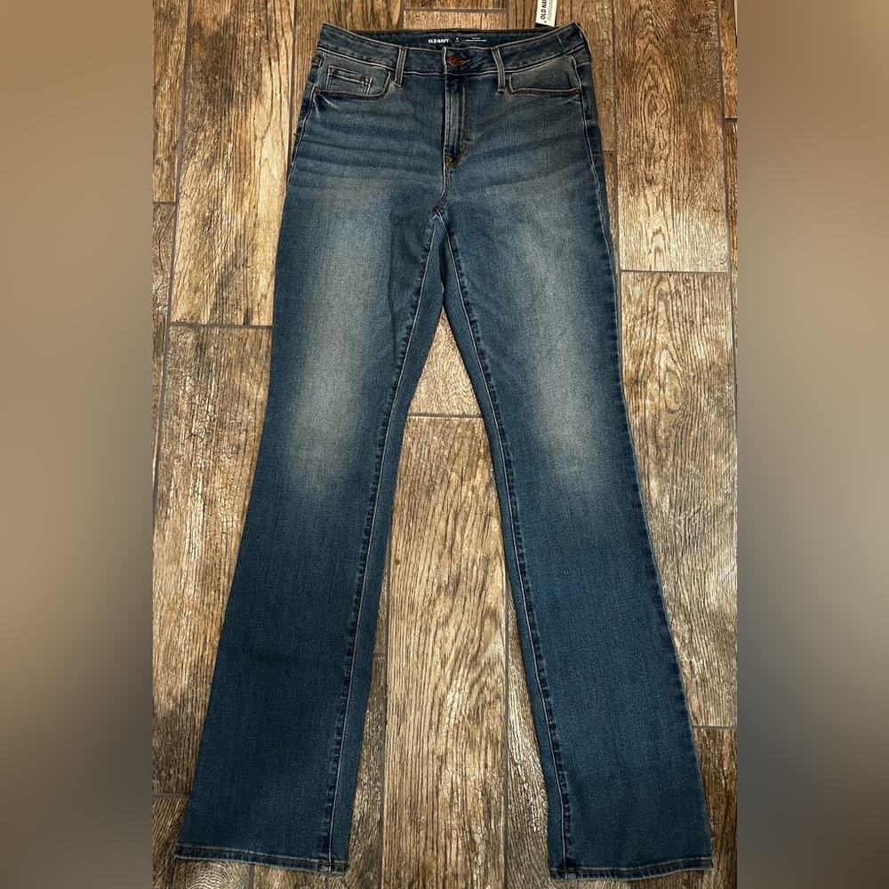 Old Navy Mid Rise Kicker boot cut, NWT women’s size 8 Tall (29x34)
